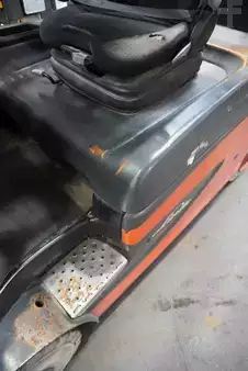 Elektro 4 Rad 2020  Linde E 25 L-01 (11)