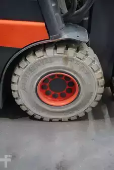 Elektro 4 Rad 2020  Linde E 25 L-01 (7)