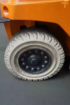 Elektryczne 4-kołowe 2018  Still RX 60-80 (10)