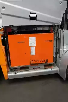 Elektryczne 4-kołowe 2018  Still RX 60-80 (11)