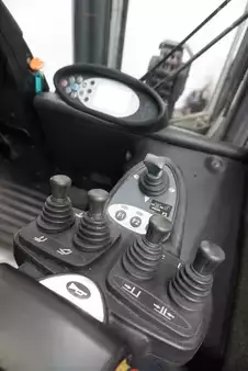 Elektryczne 4-kołowe 2018  Still RX 60-80 (15)