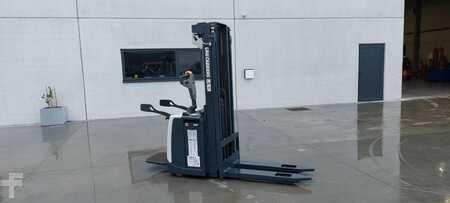 Stackers Stand-on 2015  Unicarriers PSP (7)
