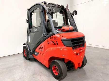 Diesel gaffeltruck 2015  Linde H30D-02 (3)