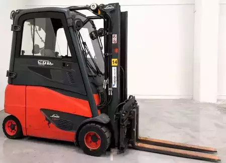 Eléctrica de 4 ruedas 2016  Linde E20PH-02 (1)