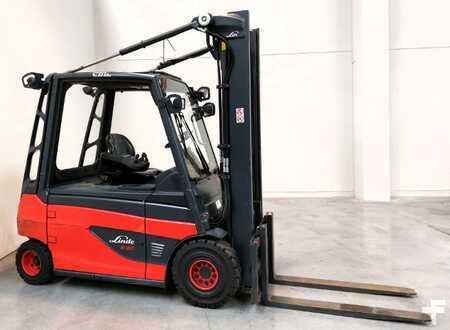Elektro čtyřkolový VZV 2017  Linde E30L-01 (1)