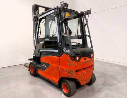 Elektromos 4 kerekű 2017  Linde E30HL-01/600 (3)