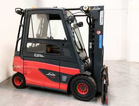 Elektro čtyřkolový VZV 2018  Linde E30L-01 (1)