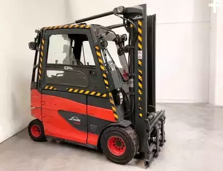 Elektro čtyřkolový VZV 2018  Linde E30HL-01- 600 (1)