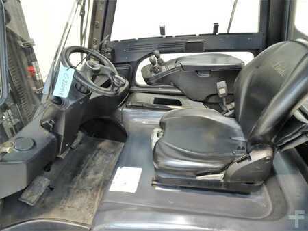 Elektro čtyřkolový VZV 2014  Linde E25-01 (5)