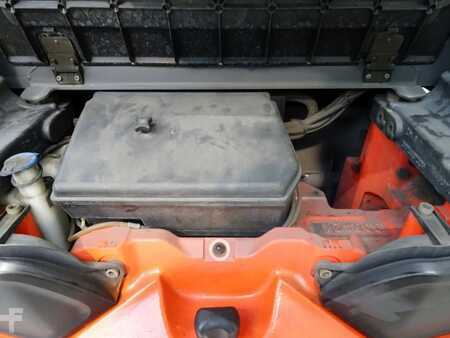 Elektro čtyřkolový VZV 2014  Linde E25-01 (7)