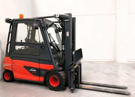 Elektro 4 Rad 2020  Linde E35L-01 (1)