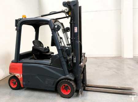 Eléctrica de 4 ruedas 2017  Linde E20PL-02 (1)