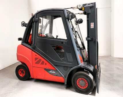 Treibgasstapler 2017  Linde H25T-02 (1)