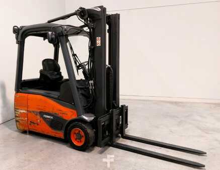 Eléctrico - 3 rodas 2021  Linde E16-02 (1)