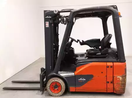 Eléctrica de 3 ruedas 2020  Linde E16-02 (2)