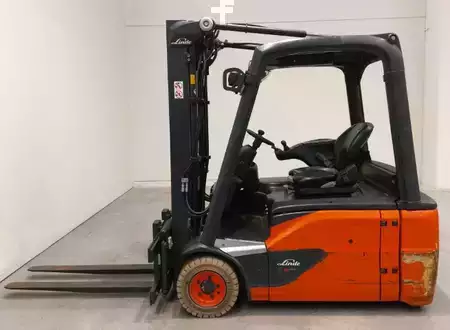 Elektromos 3 kerekű 2019  Linde E16L-02 (2)