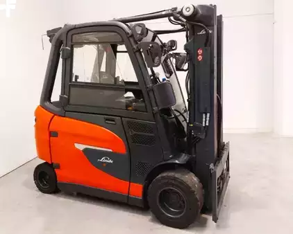 Electric - 4 wheels 2024  Linde E35HL-01 (1)