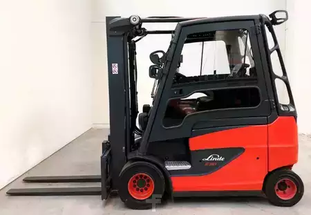 Eléctrica de 4 ruedas 2020  Linde E30H-01-600 (2)