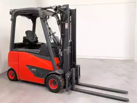 4-wiel elektrische heftrucks 2018  Linde E20PH-02 (1)