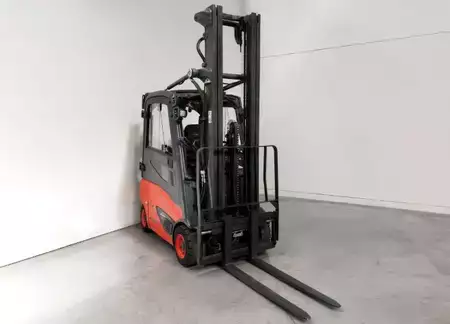 Elektro čtyřkolový VZV 2019  Linde E16P-02 (4)