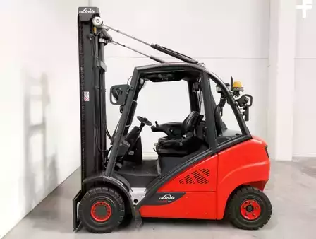 Diesel heftrucks 2017  Linde H25D-02 (2)