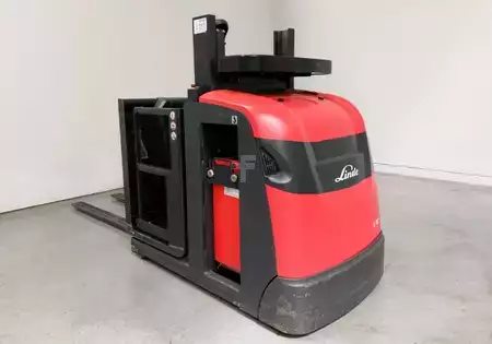 Horizontální vychystávací vozík 2018  Linde V10-02 (1)