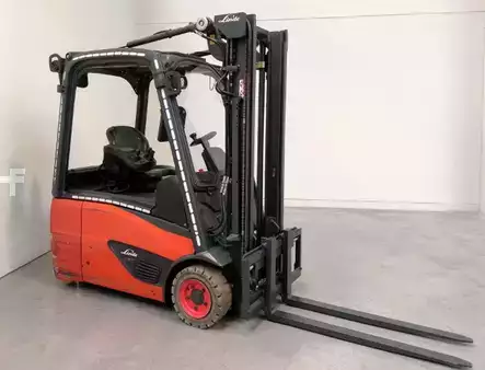 Carrelli elettrici 3 ruote 2017  Linde E16-02 (1)