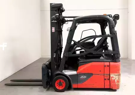 3-wiel elektrische heftrucks 2021  Linde E16-02 (2)