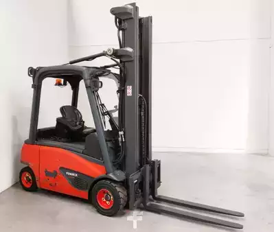 Carrelli elettrici 4 ruote 2019  Linde E20PL-02 (1)