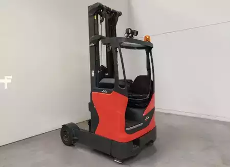 Carretilla retráctil 2019  Linde R16G-01 (1)