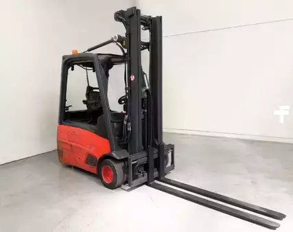 3-wiel elektrische heftrucks 2012  Linde E18-01 (4)