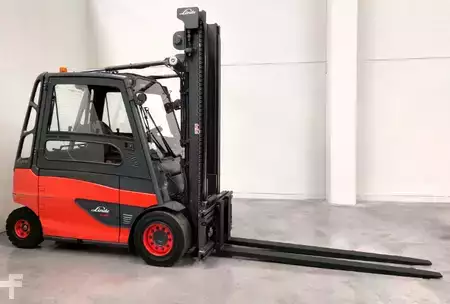 Elektryczne 4-kołowe 2019  Linde E45HL-01/600 (1)