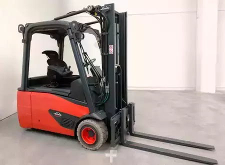 Eléctrico - 3 rodas 2018  Linde E20L-02 (1)
