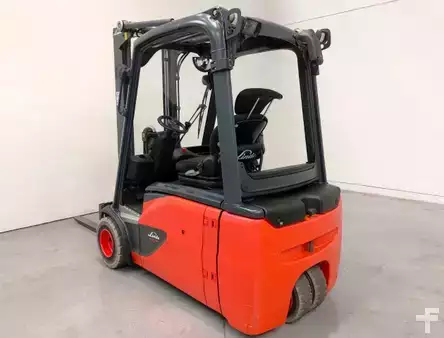 Eléctrico - 3 rodas 2018  Linde E20L-02 (3)