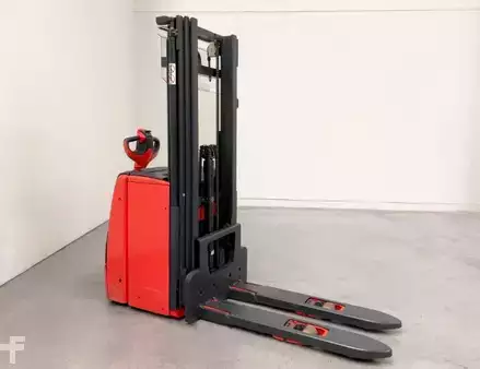 VZV s plošinou pro řidiče 2020  Linde L14i (3)