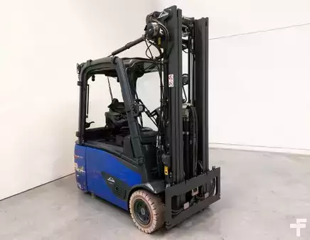 Carrelli elettrici 3 ruote 2017  Linde E16L-02 (4)