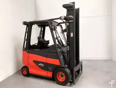 Elektrisk- 4 hjul 2019  Linde E30H-01/600 (1)