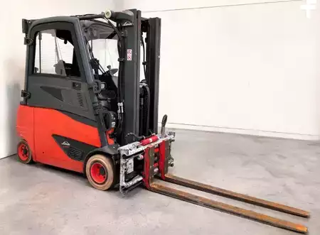 Elektro čtyřkolový VZV 2021  Linde E20PHL-02 (1)