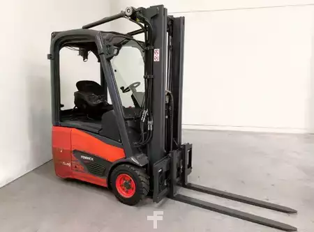 3-wiel elektrische heftrucks 2017  Linde E12-02 (1)