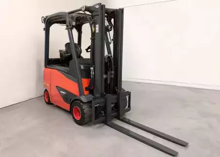 Elektro čtyřkolový VZV 2018  Linde E20PH-02 (4)