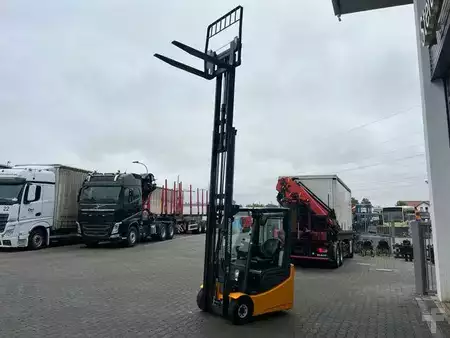 Carrelli elettrici 4 ruote 2011  Jungheinrich EFG 215 / Triplex: 4.25m! / SS / 1.285h / 2021 (11)