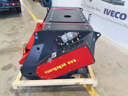 Ostatní 2023  [div] BMS 125 / Forstmulcher / 13-30t  / DEMO / 2023 (4)