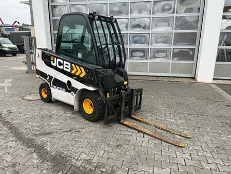 Telescopic forklift rigid 2019  JCB TLT 30D 2WD / nur 1.948h! (10)
