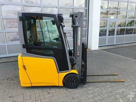Eléctrico - 4 rodas 2016  Jungheinrich EFG 215 / Triplex: 4.25m! / SS / 2.472h! / 2020 (3)