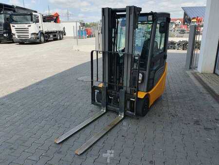 Elektro čtyřkolový VZV 2016  Jungheinrich EFG 215 / Triplex: 4.25m! / SS / 4.166h / 2024 (8)