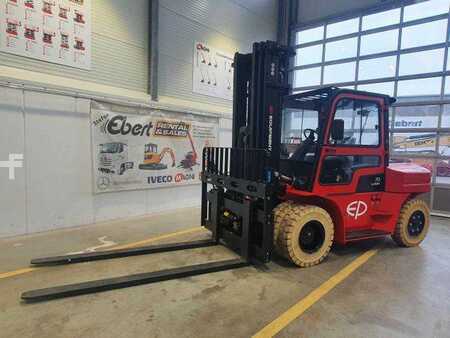 Eléctrica de 4 ruedas 2023  EP Equipment Equipment EFL 702 / 7T / Triplex: 5,40m / ZVG (1)
