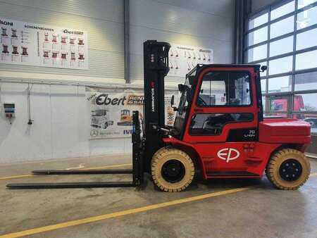 Eléctrica de 4 ruedas 2023  EP Equipment Equipment EFL 702 / 7T / Triplex: 5,40m / ZVG (2)