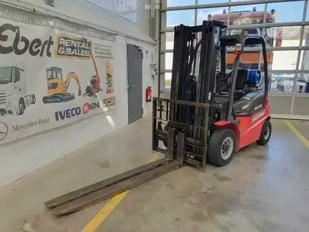 Gas truck 2020  Manitou MI 25 G / Triplex: 4.70m / nur 1.976h! / SS (4)