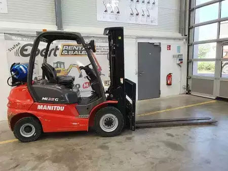 Gas truck 2020  Manitou MI 25 G / Triplex: 4.70m / nur 1.976h! / SS (7)