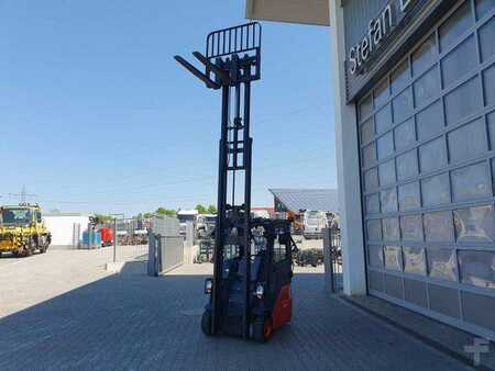 Elektro 4 Rad 2014  Linde E14 - 01 / Triplex: 4.10m! / SS / nur 1.003h! (14)